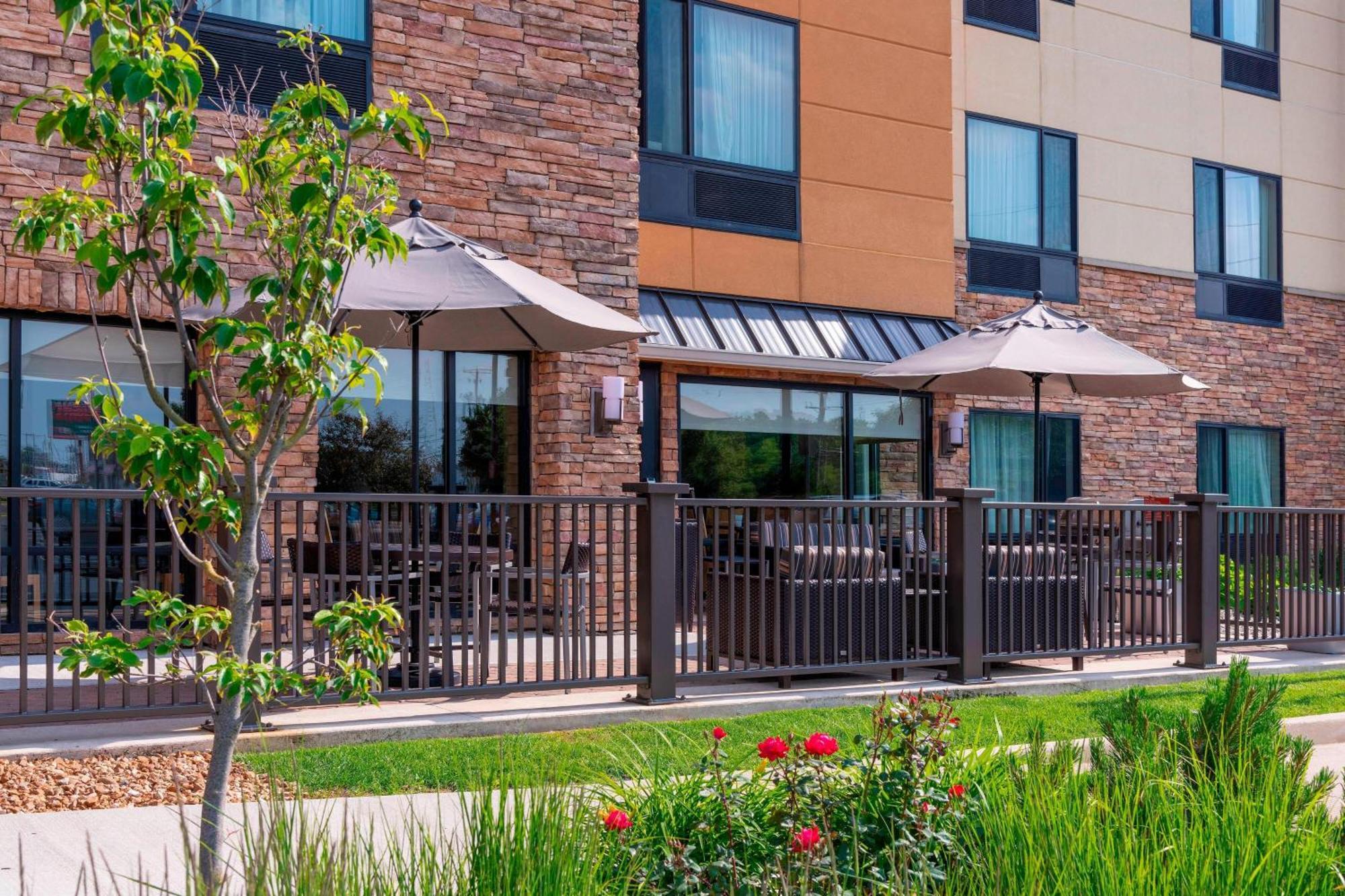 Towneplace Suites Fort Wayne North Exterior foto