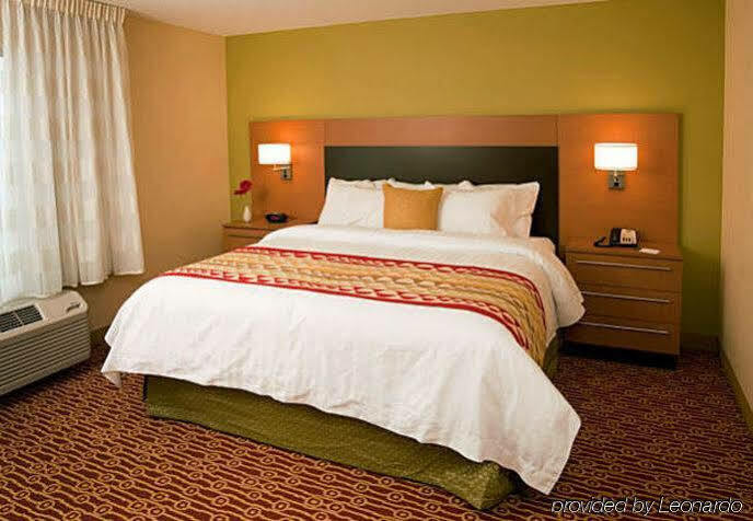 Towneplace Suites Fort Wayne North Exterior foto